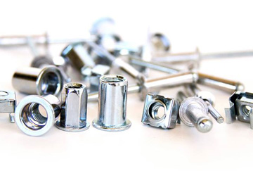 Fasteners per lamiera